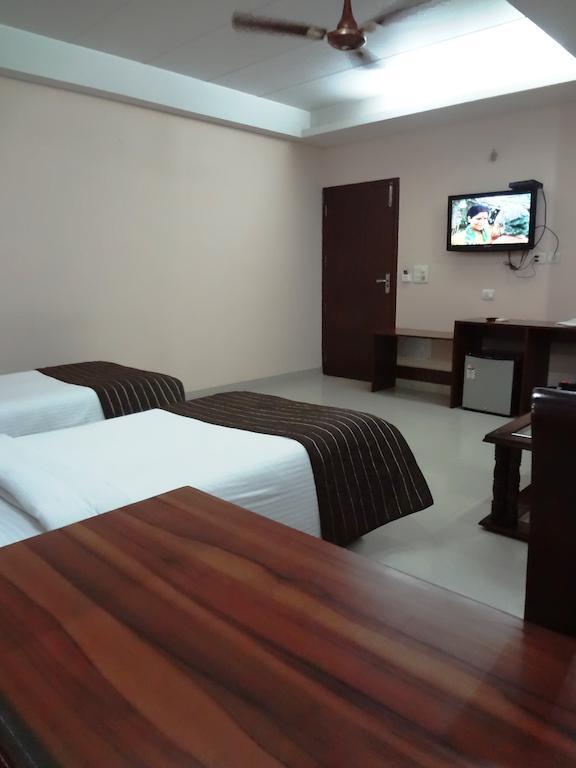 Hotel Kyron Delhi  Oda fotoğraf
