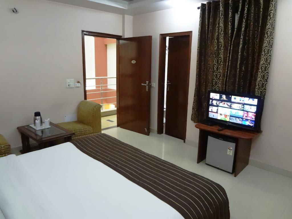 Hotel Kyron Delhi  Oda fotoğraf