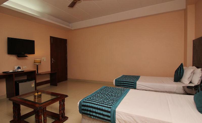 Hotel Kyron Delhi  Dış mekan fotoğraf