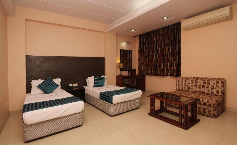 Hotel Kyron Delhi  Dış mekan fotoğraf